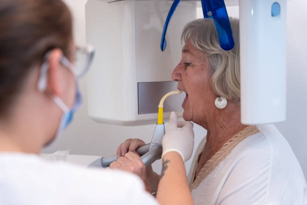 Best Emergency Dentist for Knocked-Out Tooth in Pine Manor, FL