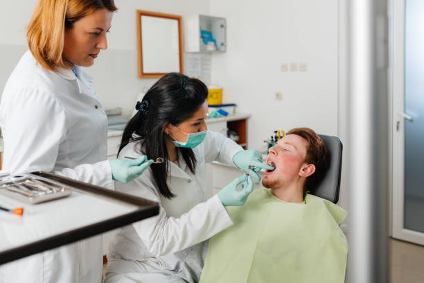 Best Emergency Dental Services for Seniors in Pine Manor, FL